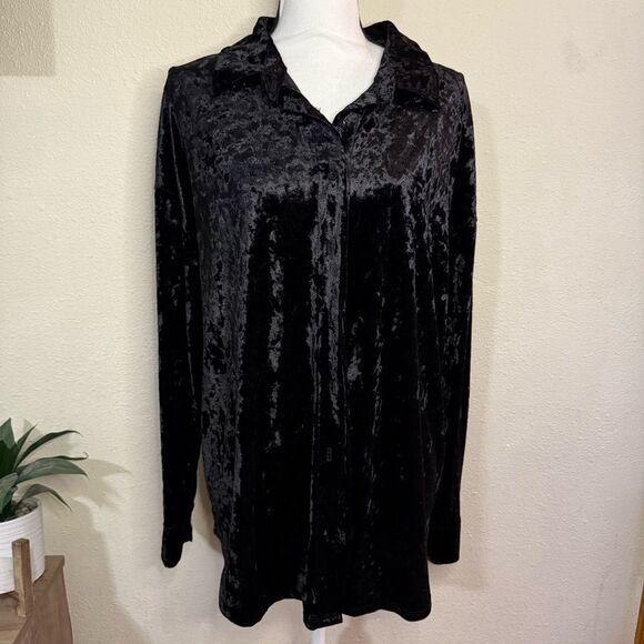 Red by BKE Buckle Black Velvet Top Button Up Blouse - Picture 2 of 5